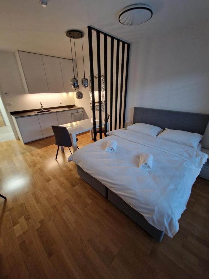Bed & Breakfast Rezidenca Pipanova Любляна Экстерьер фото